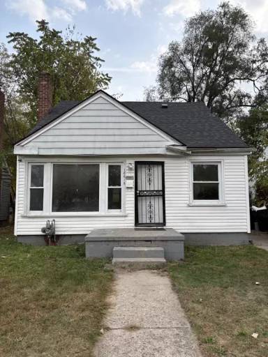 Main picture of 18615 Pembroke Ave