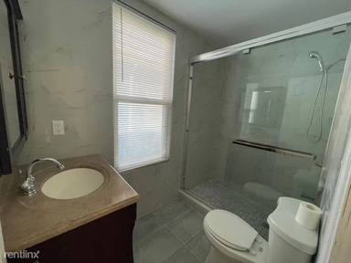 Main picture of 1816 W 13th St
