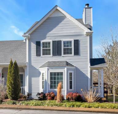 Main picture of 1217 Carriage Park Dr