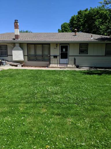 Main picture of 3609 S Northern Blvd