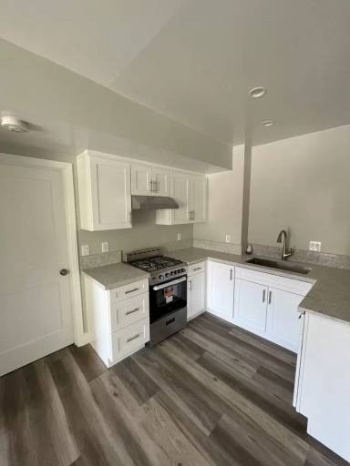 Main picture of 1711 S New Hampshire Ave