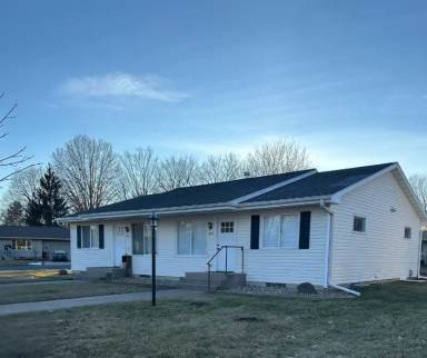 Main picture of 605 N Grove St