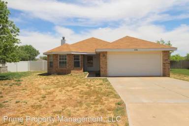 Main picture of 216 Cades Ct