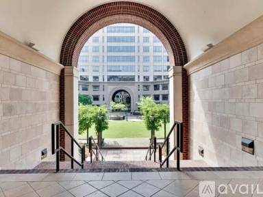 Main picture of 400 N Church St