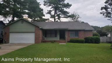 Main picture of 541 Blackbird Dr