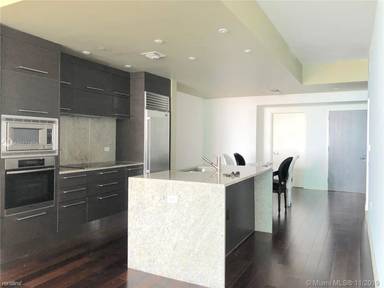 Main picture of 900 Biscayne Bay Condos