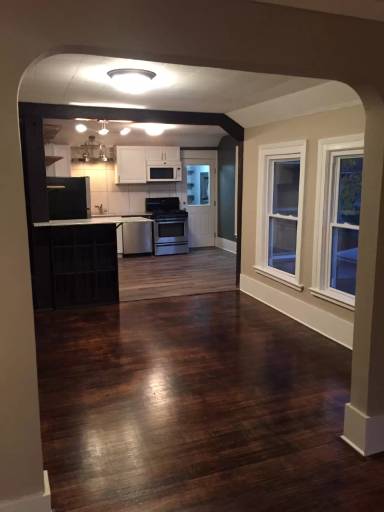 Main picture of 10 Eagle St