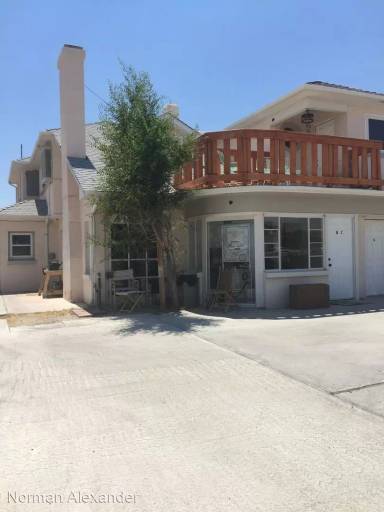 Main picture of 115 W Robertson Rd