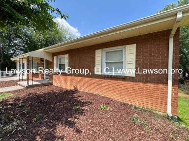 Main picture of 3214 Viking Dr