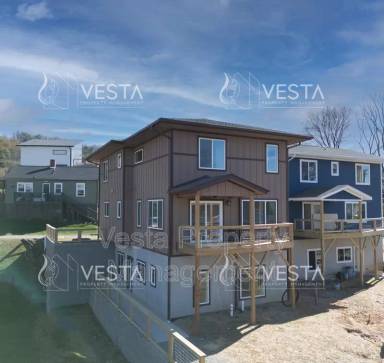 Main picture of 49 Hazzard St