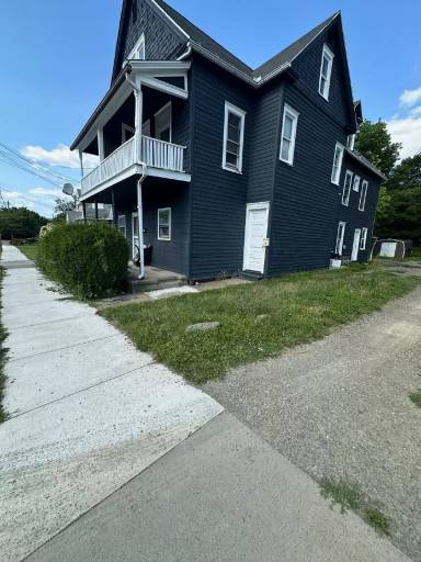 Main picture of 105 Park Ave