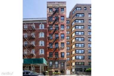 Main picture of 57 W 10th St