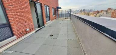 Main picture of 2528 Broadway