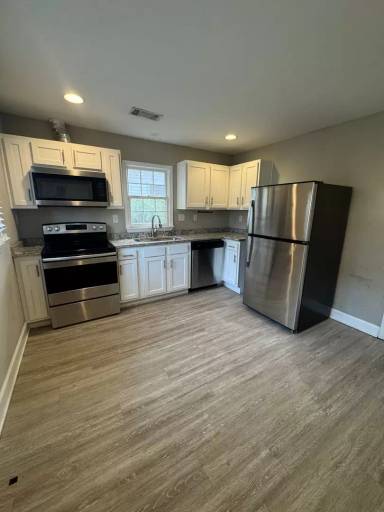Main picture of 2805 18th Ave