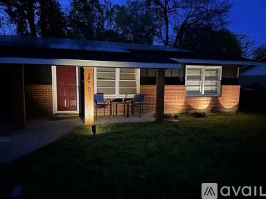 Main picture of 2010 Turtle Creek Dr