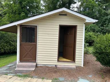 Main picture of 109 Cedar Trails Ct