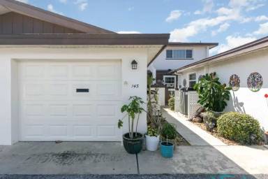 Main picture of 145 Kings Way
