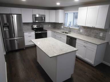 Main picture of 3514 S Hillcrest Dr