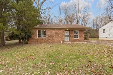 Main picture of 2704 Cave Ave NW