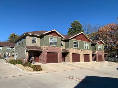 Main picture of 1302 S Lexington Ave