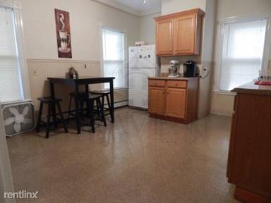 Main picture of 202 Pearl St