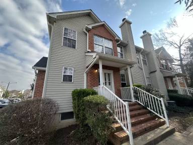 Main picture of 204 Barclay Ct