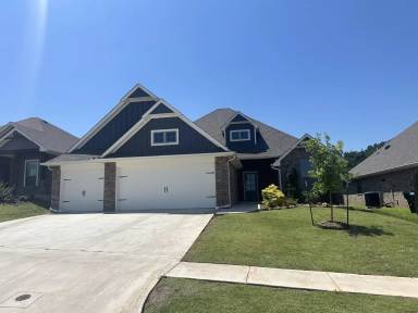 Main picture of 8308 Poplar Dr