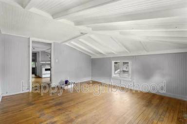 Main picture of 216 E Main St