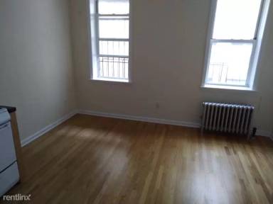 Main picture of 150 E 84th St