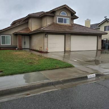 Main picture of 1076 Oxford Ln