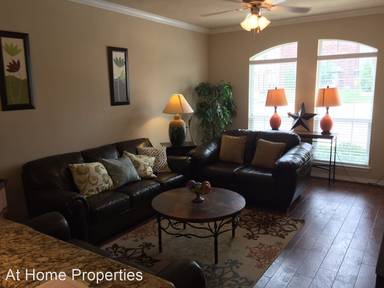 Main picture of Lakeridge Townhomes