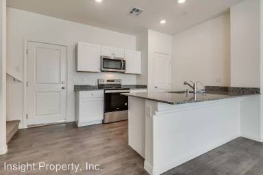Main picture of 529 Thistleberry Ave