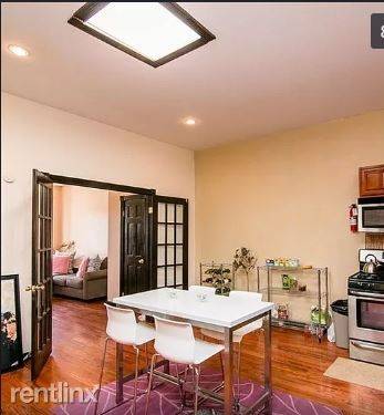 Main picture of 446 Throop Ave