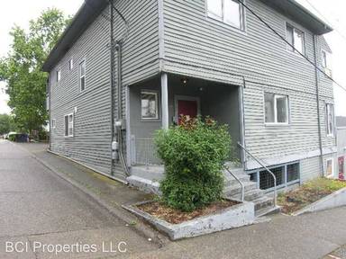 Main picture of 609 S 15th St