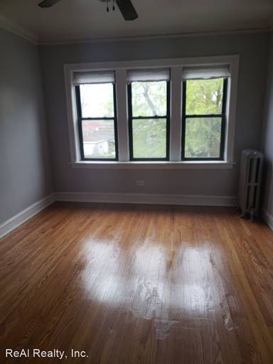 Main picture of 9355 S Laflin St