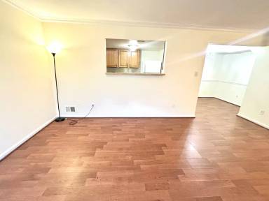 Main picture of 9833 Hagel Cir