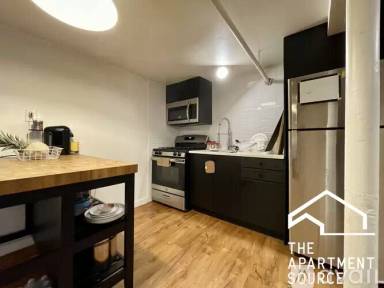 Main picture of 3540 N Lowell Ave