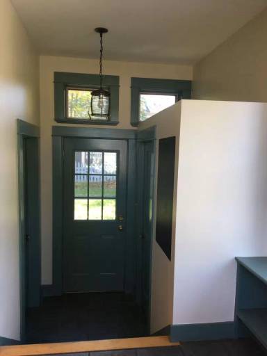 Main picture of 28 W Main St