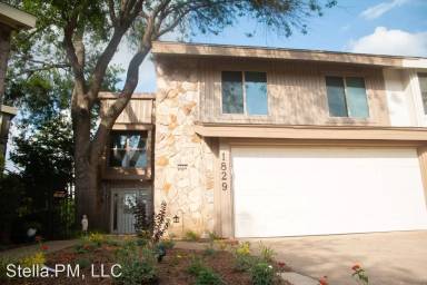 Main picture of 1829 Lakecrest Cir