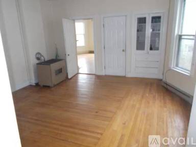 Main picture of 81 Granite St