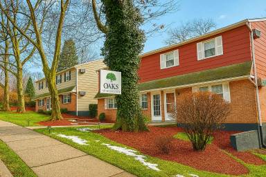 Main picture of Oaks Apartments