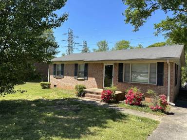Main picture of 14 Penarth Dr