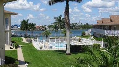 Main picture of 850 Palm St
