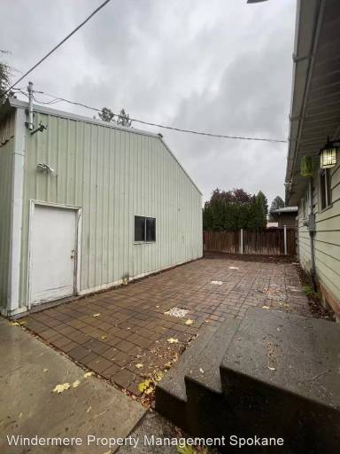 Main picture of 1308 W Decatur Ave