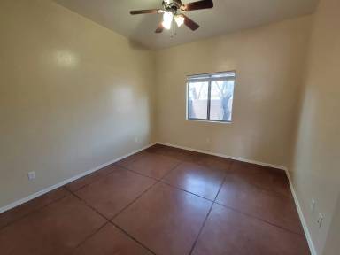 Main picture of 3331 E Bermuda St