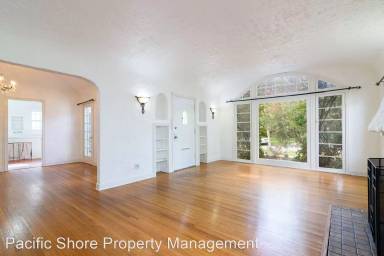Main picture of 658 S Citrus Ave
