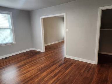 Main picture of 2708 Semmes Ave