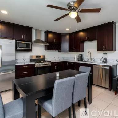 Main picture of 134 Tropicana Dr