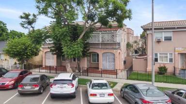 Main picture of 736 Olive Ave