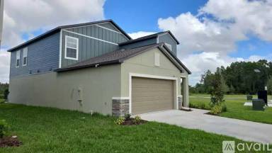 Main picture of 17476 Happytrails St